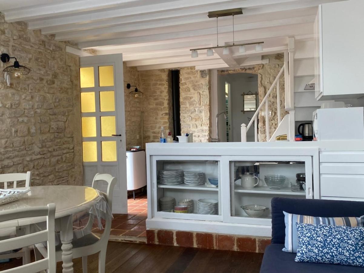 La Maison Bleue Port-en-Bessin-Huppain Exterior photo